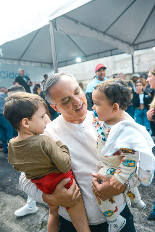 PROGRAMA DE RECAPEAMENTO CONTEMPLA VIAS DO JARDIM CLÁUDIA, REGIÃO DOS CASA, E BENEFICIA MORADORES
