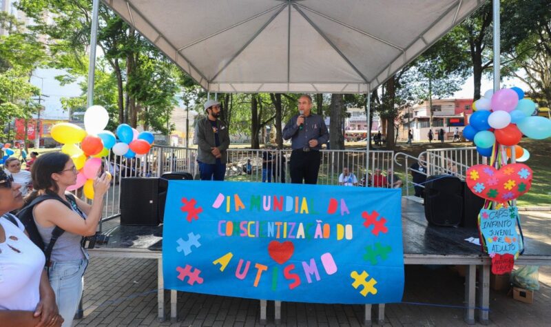 NO DIA DA CONSCIENTIZAÇÃO DO AUTISMO, PIQUENIQUE DA PREFEITURA DE DIADEMA REÚNE CERCA DE 400 PESSOAS