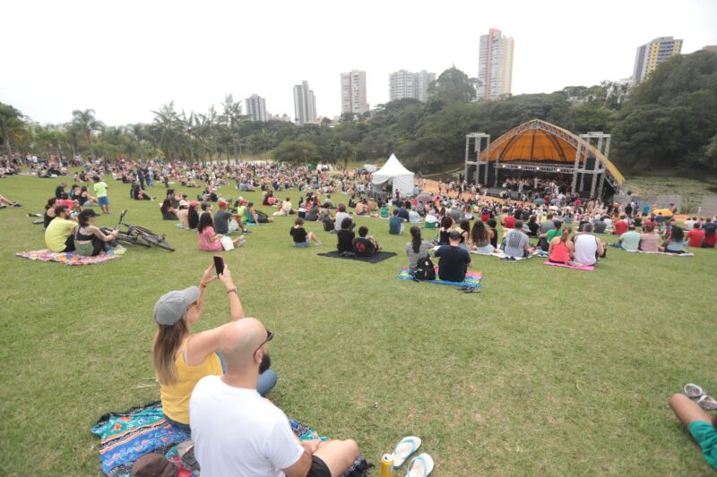SINFÔNICA DE SANTO ANDRÉ HOMENAGEIA U2 NESTE DOMINGO NO PARQUE CENTRAL