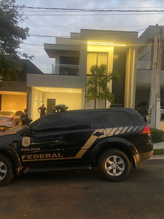 POLÍCIA FEDERAL CUMPRE MANDADO EM CONDOMÍNIO DE LUXO EM SÃO BERNARDO EM OPERAÇÃO CONTRA DESVIOS NA SAÚDE