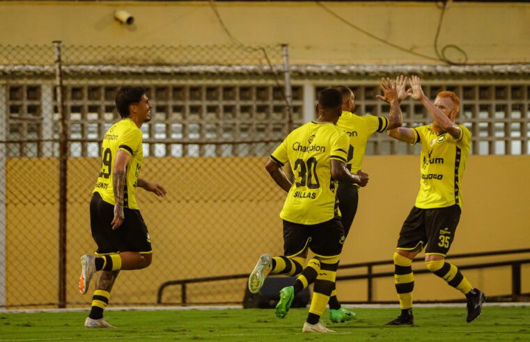 RODOLFO MARCA NOS ACRÉSCIMOS E SÃO BERNARDO ESTREIA COM EMPATE NA SÉRIE C