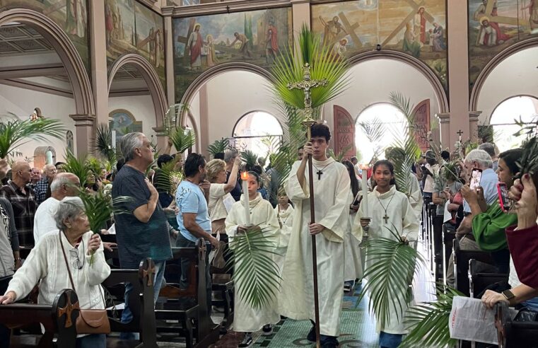 DOMINGO DE RAMOS LOTA IGREJA MATRIZ EM SÃO BERNARDO