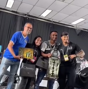 BARBEIRO DO DIVINEIA TAMBÉM CONQUISTA TÍTULO NO DUELO DE BARBEIROS DA QUEBRADA