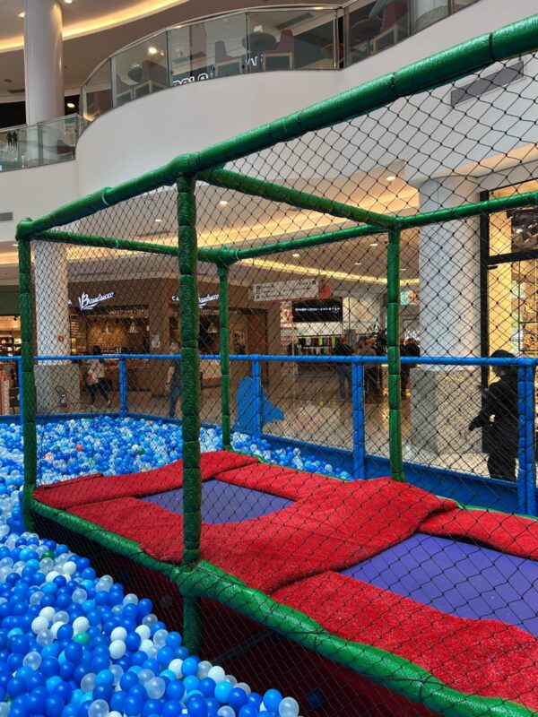 VILA DOS SMURFS CHEGA AO SÃO BERNARDO PLAZA SHOPPING