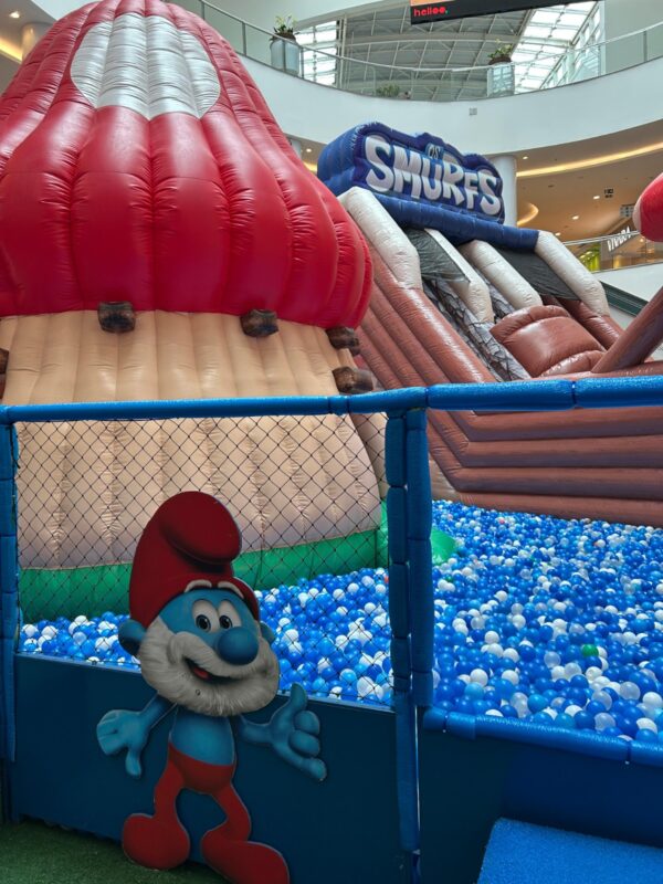 VILA DOS SMURFS CHEGA AO SÃO BERNARDO PLAZA SHOPPING