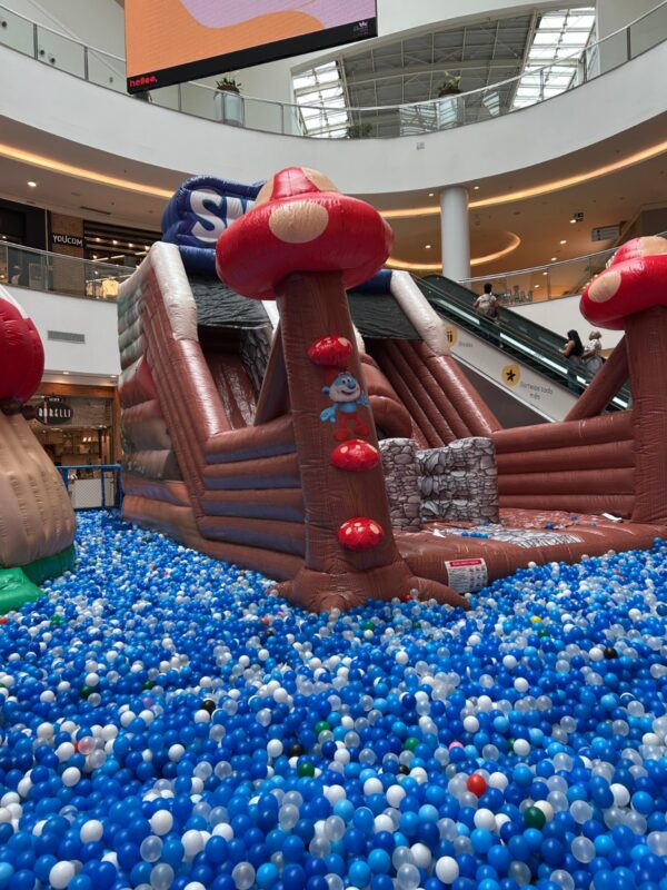 VILA DOS SMURFS CHEGA AO SÃO BERNARDO PLAZA SHOPPING