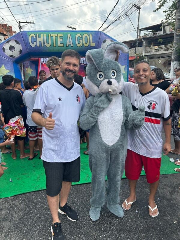 FESTA SOLIDÁRIA DE PÁSCOA ALEGRA 200 CRIANÇAS EM DIADEMA