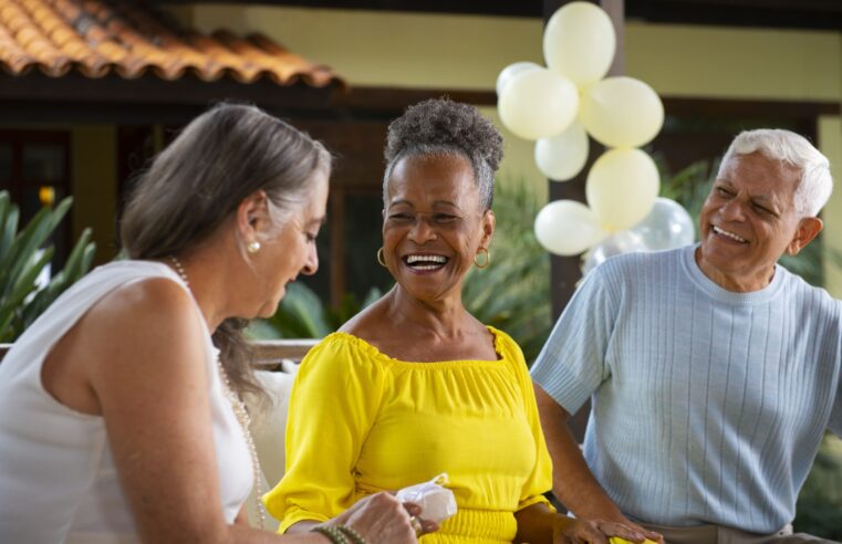 DIADEMA REALIZA ENCONTRO PARA A MELHOR IDADE