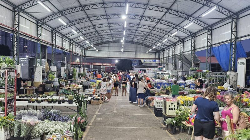 MERCADO DE FLORES DA CRAISA É OPÇÃO PARA COMPRA DO DIA DAS MÃES