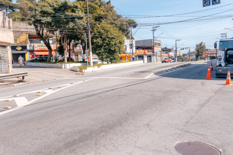 ORDEM DE SERVIÇO AUTORIZA RECAPEAMENTO DE 2,5 QUILÔMETROS DE VIAS NO FERRAZÓPOLIS
