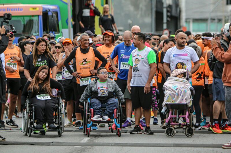 CERCA DE 2 MIL PESSOAS PARTICIPAM DA CORRIDA 1º DE MAIO RUN EM SÃO BERNARDO