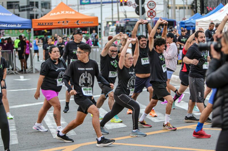 CERCA DE 2 MIL PESSOAS PARTICIPAM DA CORRIDA 1º DE MAIO RUN EM SÃO BERNARDO