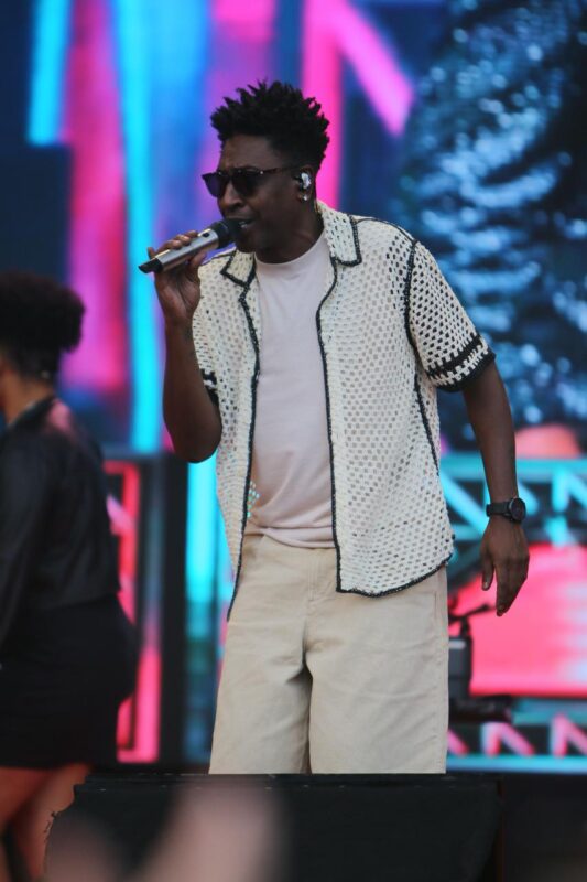 PIXOTE SE APRESENTA NO PAÇO MUNICIPAL DE SÃO BERNARDO