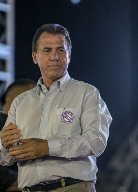 70 MIL LOTAM O PAÇO MUNICIPAL NO 1º DE MAIO EM SÃO BERNARDO COM SHOWS E REIVINDICAÇÕES POR ISENÇÃO DE IR