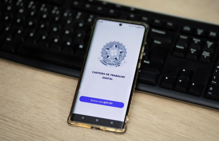 NO MELHOR ABRIL DO NOVO CAGED, BRASIL GERA 257 MIL VAGAS COM CARTEIRA ASSINADA