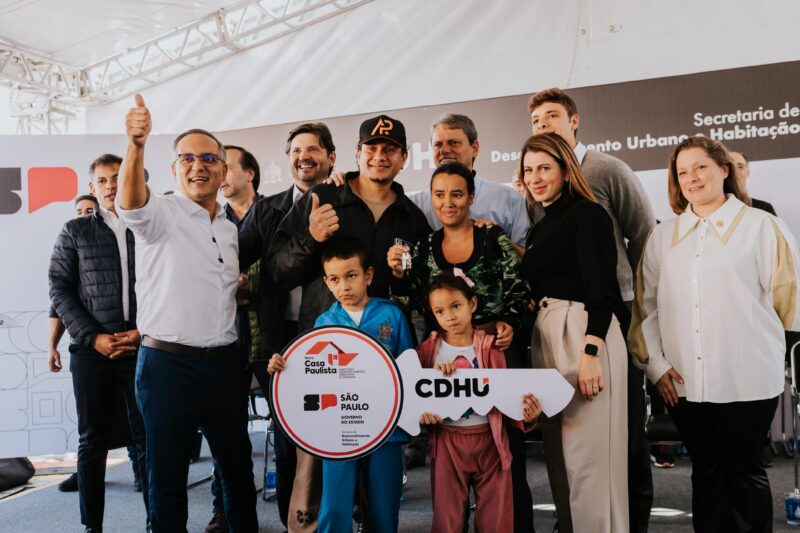 APÓS 17 ANOS, SÃO BERNARDO E ESTADO ENTREGAM 120 APARTAMENTOS NO CONJUNTO ALVARENGA PEIXOTO