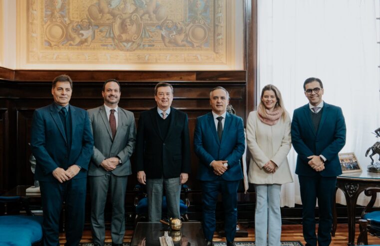 VISITA DE COMITIVA DE SÃO BERNARDO AO TJ-SP REFORÇA LAÇOS INSTITUCIONAIS COM O PODER JUDICIÁRIO