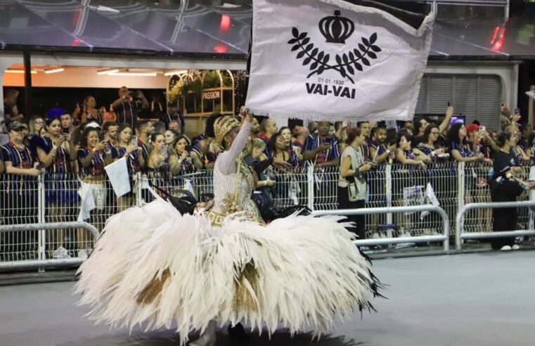 VAI-VAI LEVA SÃO BERNARDO AO SAMBÓDROMO DO ANHEMBI ATRAVÉS DA VERA CRUZ