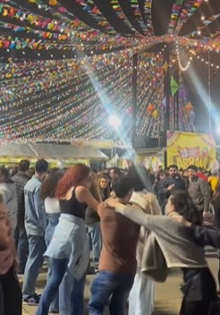 CONFIRA COMO FOI A ABERTURA DO ARRAIÁ DO PAÇO COM SHOW DA BANDA FALAMANSA NO PAÇO MUNICIPAL DE SÃO BERNARDO