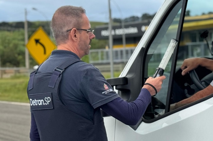 104 MOTORISTAS FISCALIZADOS EM AÇÃO CONTRA ÁLCOOL AO VOLANTE NA REGIÃO DO ABC