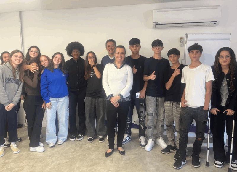 ALUNOS DO ENSINO MÉDIO PARTICIPAM DE PALESTRA NO SEBRAE-SP DO GRANDE ABC