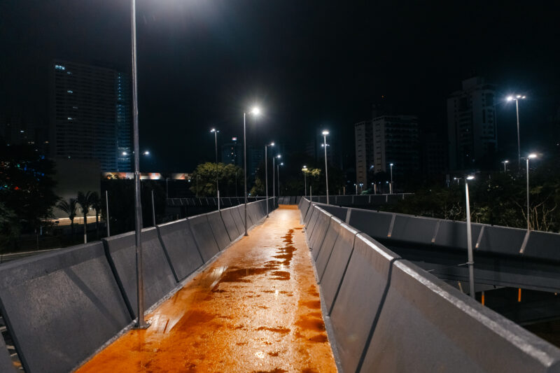 REVITALIZAÇÃO DAS PASSARELAS DO PAÇO MUNICIPAL GARANTE MAIS SEGURANÇA AOS MORADORES