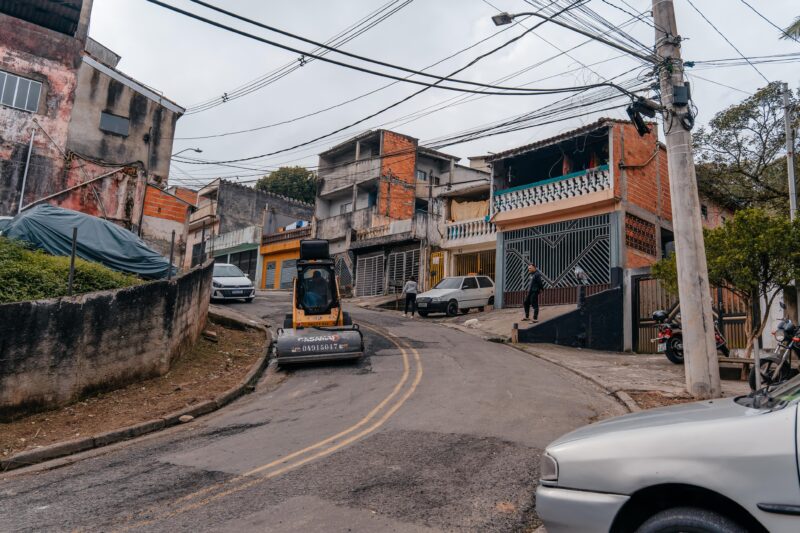 MINHA RUA NOVA LEVA RECAPEAMENTO ASFÁLTICO A MAIS 21 VIAS DO RIACHO GRANDE, EM SÃO BERNARDO