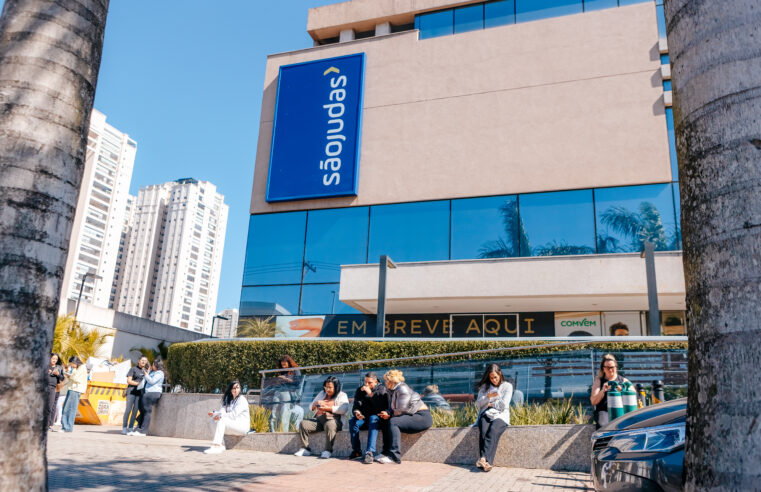 VESTIBULANDOS DO PROGRAMA FACULDADE DE SÃO BERNARDO ELOGIAM INICIATIVA DA PREFEITURA