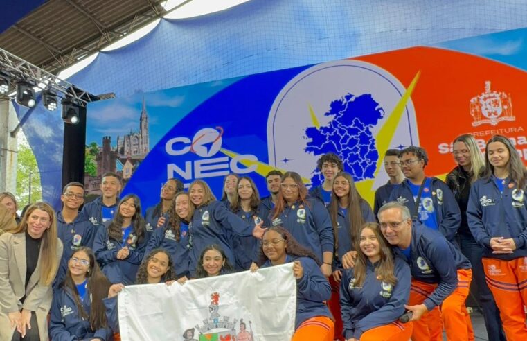 20 ALUNOS DA REDE PÚBLICA DE SÃO BERNARDO EMBARCAM PARA INTERCÂMBIO NA IRLANDA