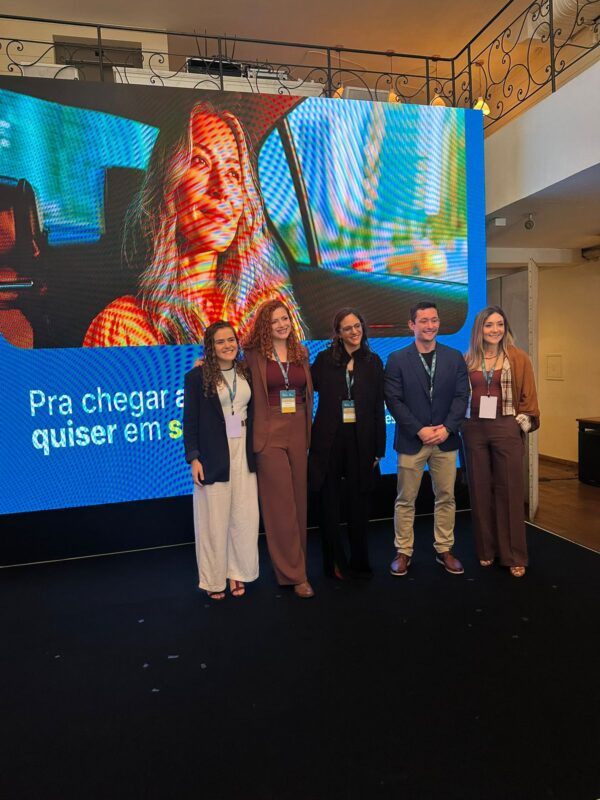 93% DAS MOTORISTAS DO APLICATIVO DE TRANSPORTE 99 DIZEM QUE PASSAGEIRAS PREFEREM MULHERES AO VOLANTE