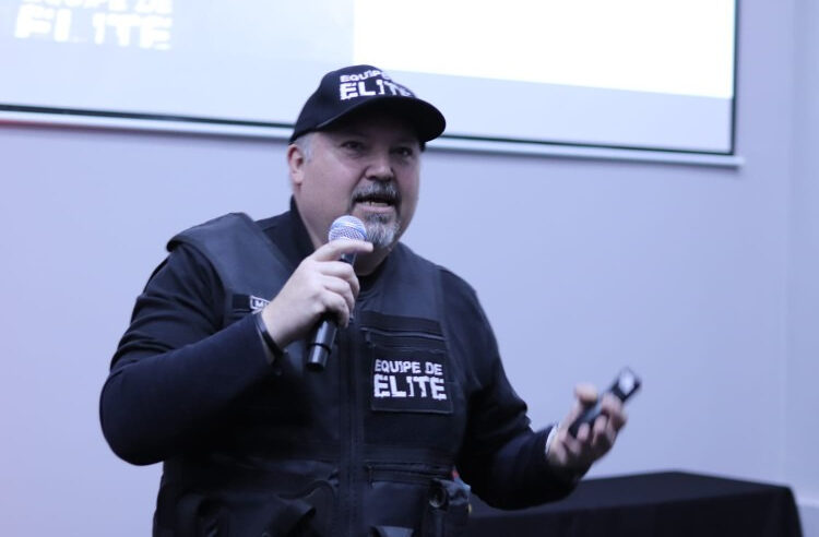 ACISBEC COMEMORA DIA DO COMERCIANTE COM PALESTRA E CONFRATERNIZAÇÃO