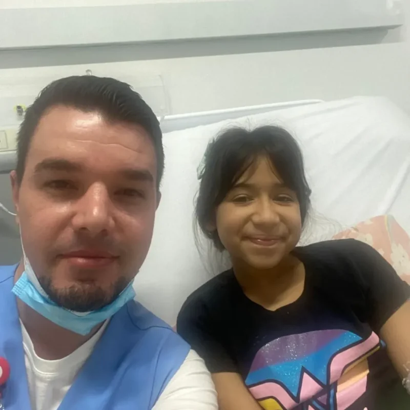 APÓS 11 DIAS INTERNADA, PEQUENA HELENA DE 9 ANOS RECEBE ALTA E MÃE AGRADECE EQUIPE MÉDICA