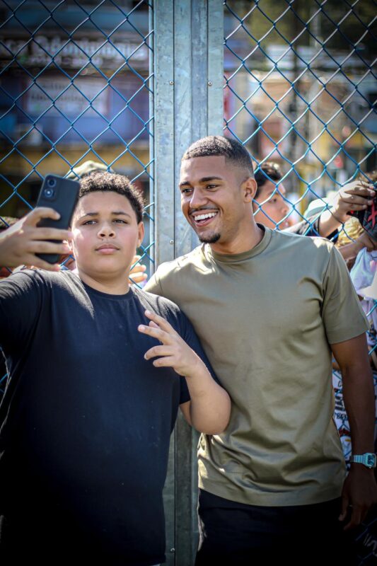 “EU CRESCI AQUI E SEI O VALOR QUE ISSO TEM”, DIZ SAMUEL LINO AO PARTICIPAR DE PROJETO SOCIAL NO PARQUE SÃO BERNARDO