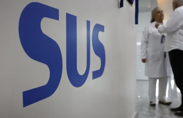 JORNALISTA NORTE‑AMERICANO CONTA SUA EXPERIÊNCIA NO SUS: “MEU ATENDIMENTO SAIU POR R$ 0”