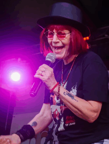 PRIMEIRA COVER AUTORIZADA POR RITA LEE HOMENAGEIA A ARTISTA NO SHOPPING PRAÇA DA MOÇA