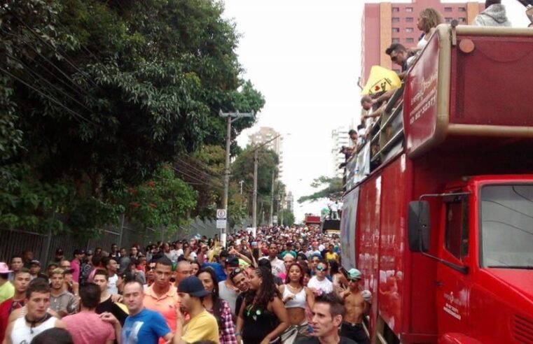 PARADA LGBTQIA+ DE SANTO ANDRÉ DESTACA O ENVELHECIMENTO E A INCLUSÃO DA TERCEIRA IDADE