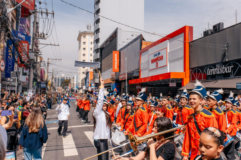 DESFILE CÍVICO-MILITAR DE 472 ANOS DE SÃO BERNARDO REÚNE GRANDE PÚBLICO À RUA MARECHAL