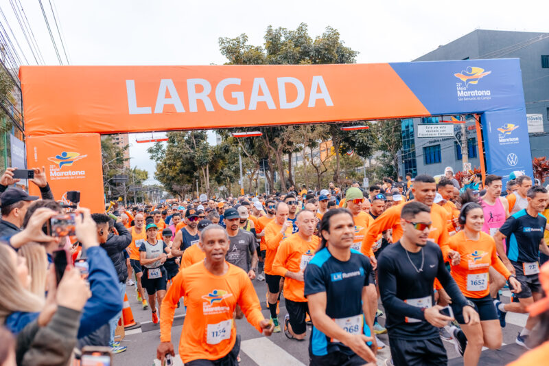 MAIOR MEIA MARATONA DE SÃO BERNARDO REÚNE 14 MIL CORREDORES PELAS RUAS DA CIDADE