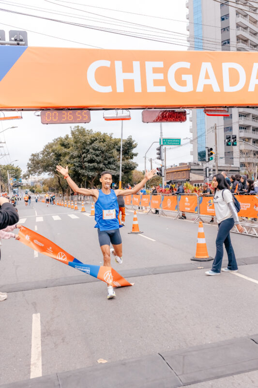 MAIOR MEIA MARATONA DE SÃO BERNARDO REÚNE 14 MIL CORREDORES PELAS RUAS DA CIDADE