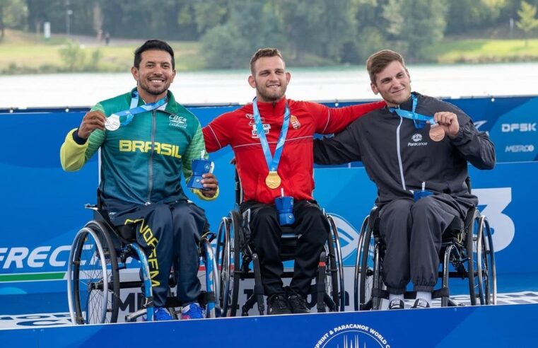 ATLETA DE SÃO BERNARDO CONQUISTA MEDALHA DE PRATA NO MUNDIAL DE PARACANOAGEM