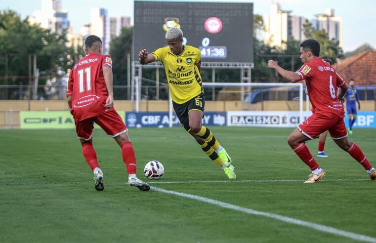 SÃO BERNARDO DERROTA O TOMBENSE E VOLTA AO G-4 DA SÉRIE C