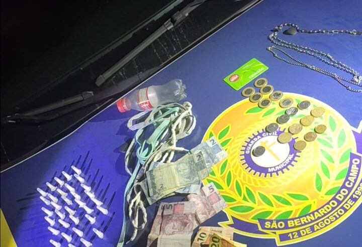 GCM PRENDE HOMEM COM DROGAS NO PARQUE HAVAÍ, REGIÃO DO ALVES DIAS