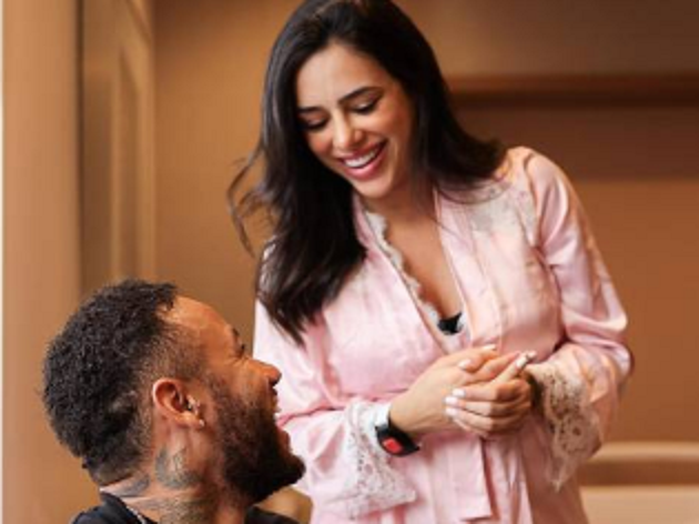 NEYMAR E BRUNA BIANCARDI SAEM DE CASA APÓS ACHAREM CÂMERAS ESCONDIDAS