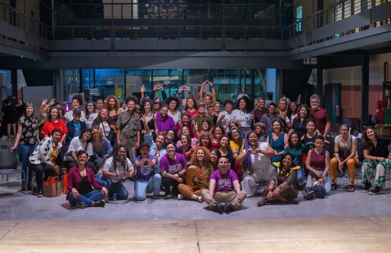 CINE THEATRO CARLOS GOMES RECEBE SARAU E FEIRA EMPREENDEDORA OCUPA SAPATÃO