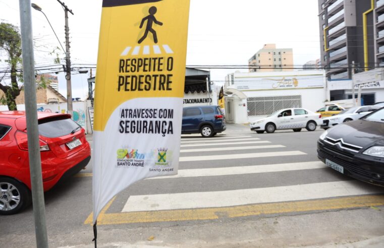 OPERAÇÃO VOLTA ÀS AULAS ORIENTA MOTORISTAS E PEDESTRES NAS ESCOLAS DE SANTO ANDRÉ