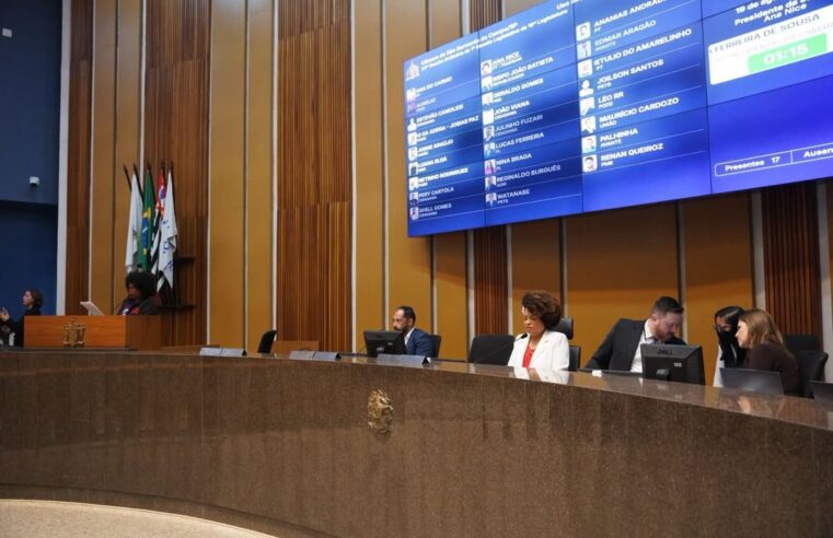 COM PLENÁRIO LOTADO, ANA NICE REALIZA SUA PRIMEIRA SESSÃO COMO PRESIDENTE DA CÂMARA DE SÃO BERNARDO