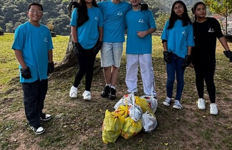 ALUNOS DO METALÚRGICO FAZEM MUTIRÃO E LIMPAM PRAÇA NO SELECTA