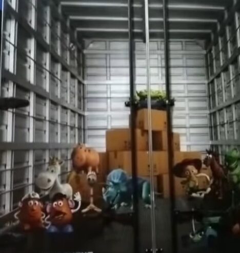 BONECOS DO CAMINHÃO TEMÁTICO DO TOY STORY DO ABC SÃO FURTADOS