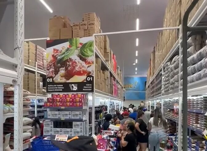 CONFERIMOS A INAUGURAÇÃO DA NOVA LOJA DO BEM BARATO NA AV. DR. JOSÉ FORNARI