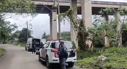 HOMEM É ENCONTRADO MORTO COM TIRO NA CABEÇA NA ESTRADA DO MONTANHÃO EM SÃO BERNARDO